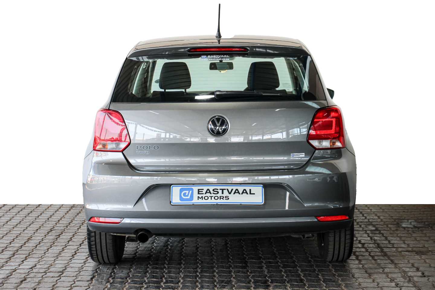 VOLKSWAGEN POLO VIVO 1.4 TRENDLINE (5DR) - 6 