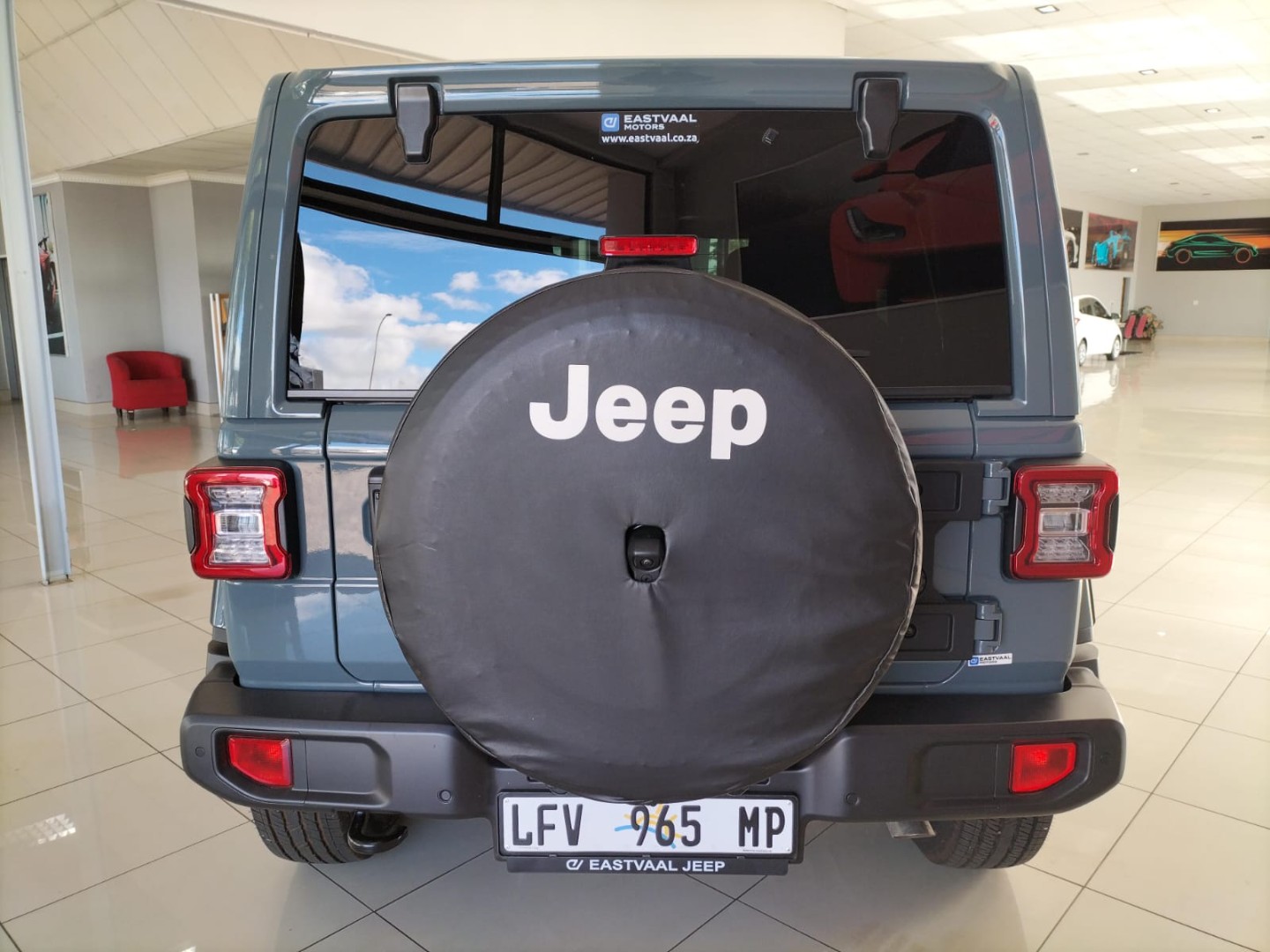 JEEP WRANGLER SAHARA 2.0T A/T 4DR - 9 