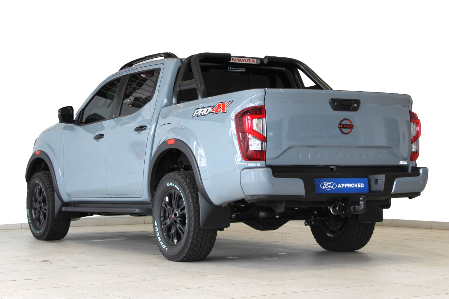 NISSAN NAVARA 2.5DDTI PRO-4X 4X4 A/T D/C P/U - 4 