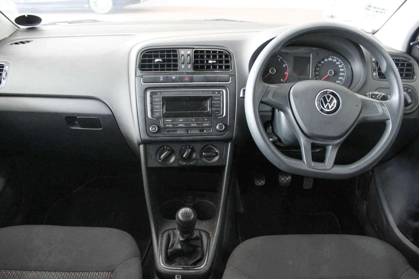 VOLKSWAGEN POLO CLASSIC POLO GP 1.4 TRENDLINE - 16 