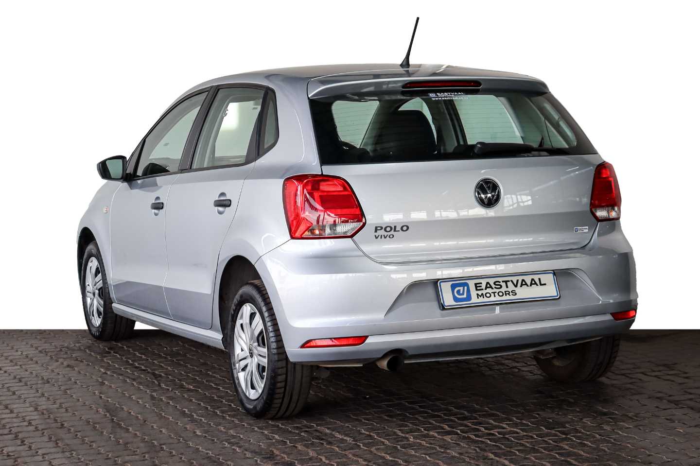 VOLKSWAGEN POLO VIVO 1.4 TRENDLINE (5DR) - 4 