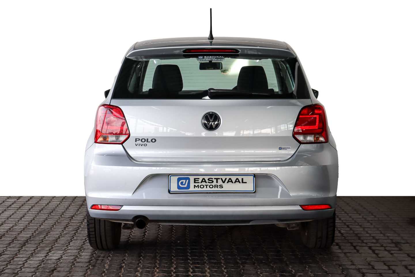 VOLKSWAGEN POLO VIVO 1.4 TRENDLINE (5DR) - 5 