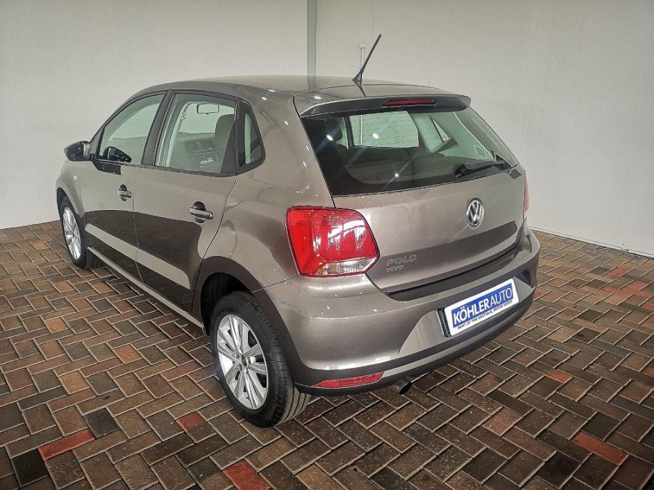 VOLKSWAGEN POLO VIVO 1.6 COMFORTLINE TIP (5DR) - 6 