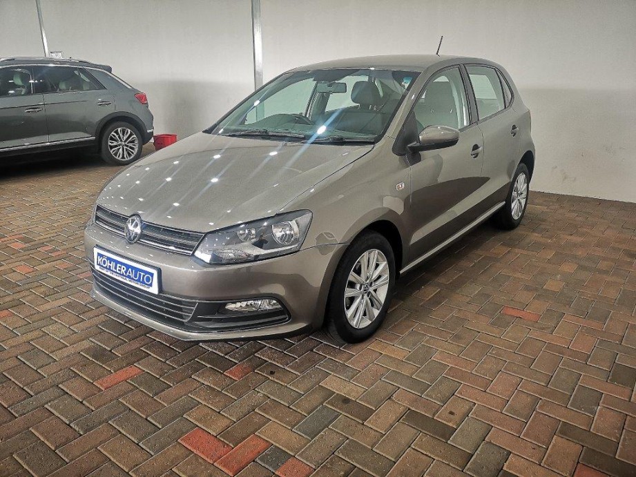 VOLKSWAGEN POLO VIVO 1.6 COMFORTLINE TIP (5DR) - 2 