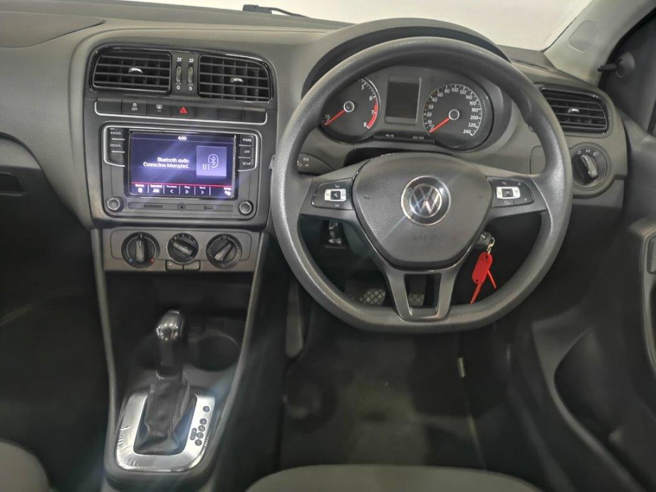 VOLKSWAGEN POLO VIVO 1.6 COMFORTLINE TIP (5DR) - 12 