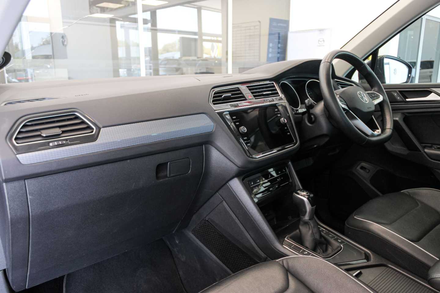 VOLKSWAGEN TIGUAN 1.4 TSI LIFE DSG (110KW) - 16 