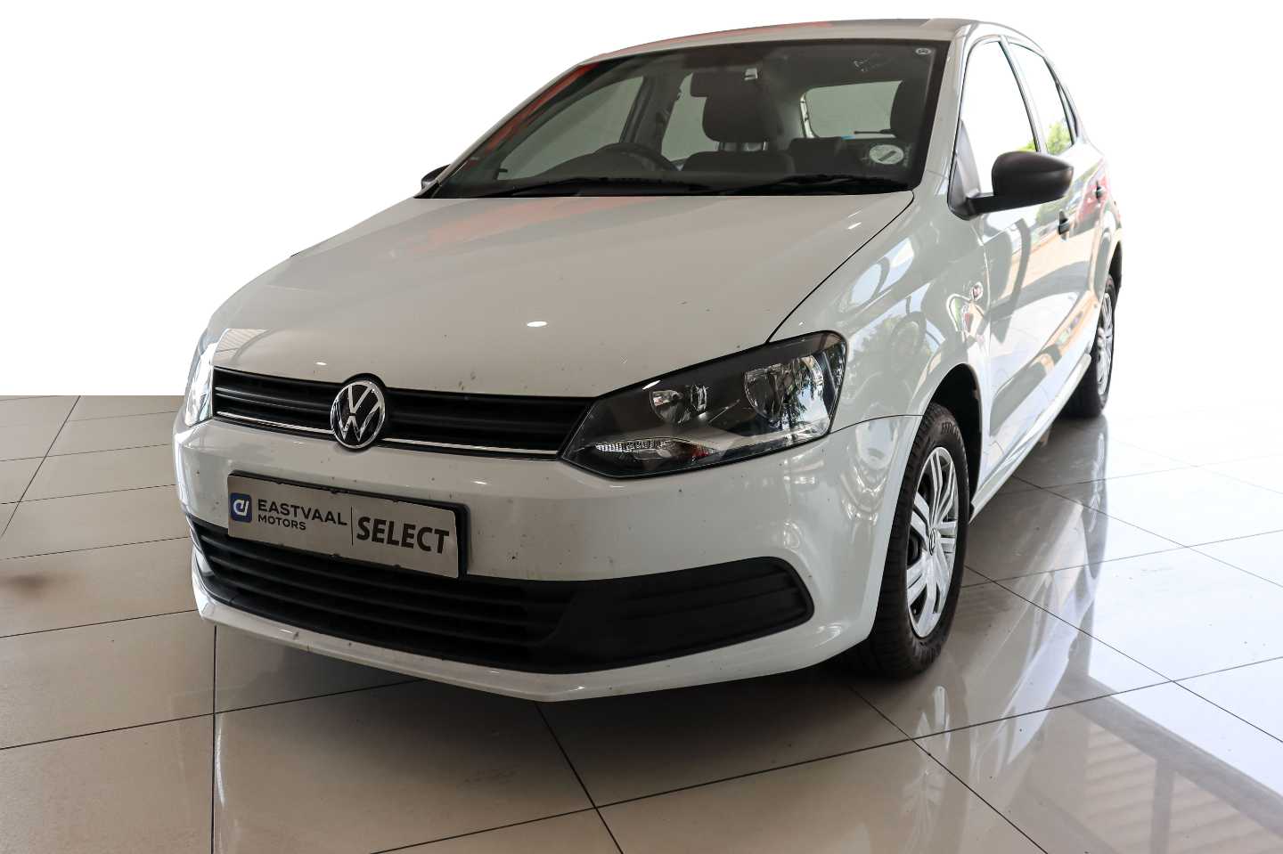 VOLKSWAGEN POLO VIVO 1.4 TRENDLINE (5DR) - 2 