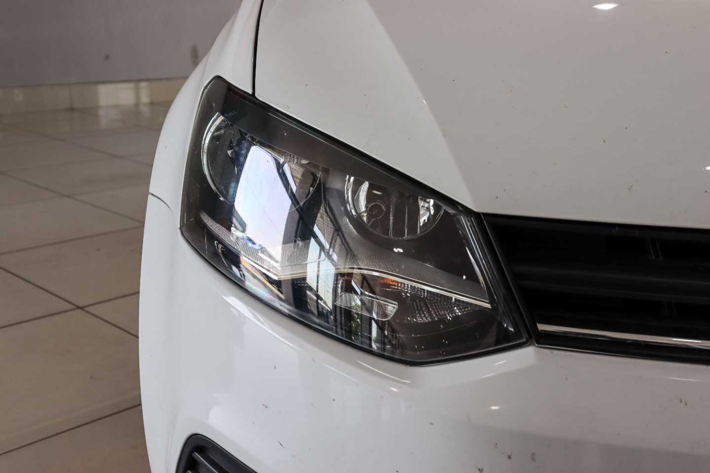 VOLKSWAGEN POLO VIVO 1.4 TRENDLINE (5DR) - 5 