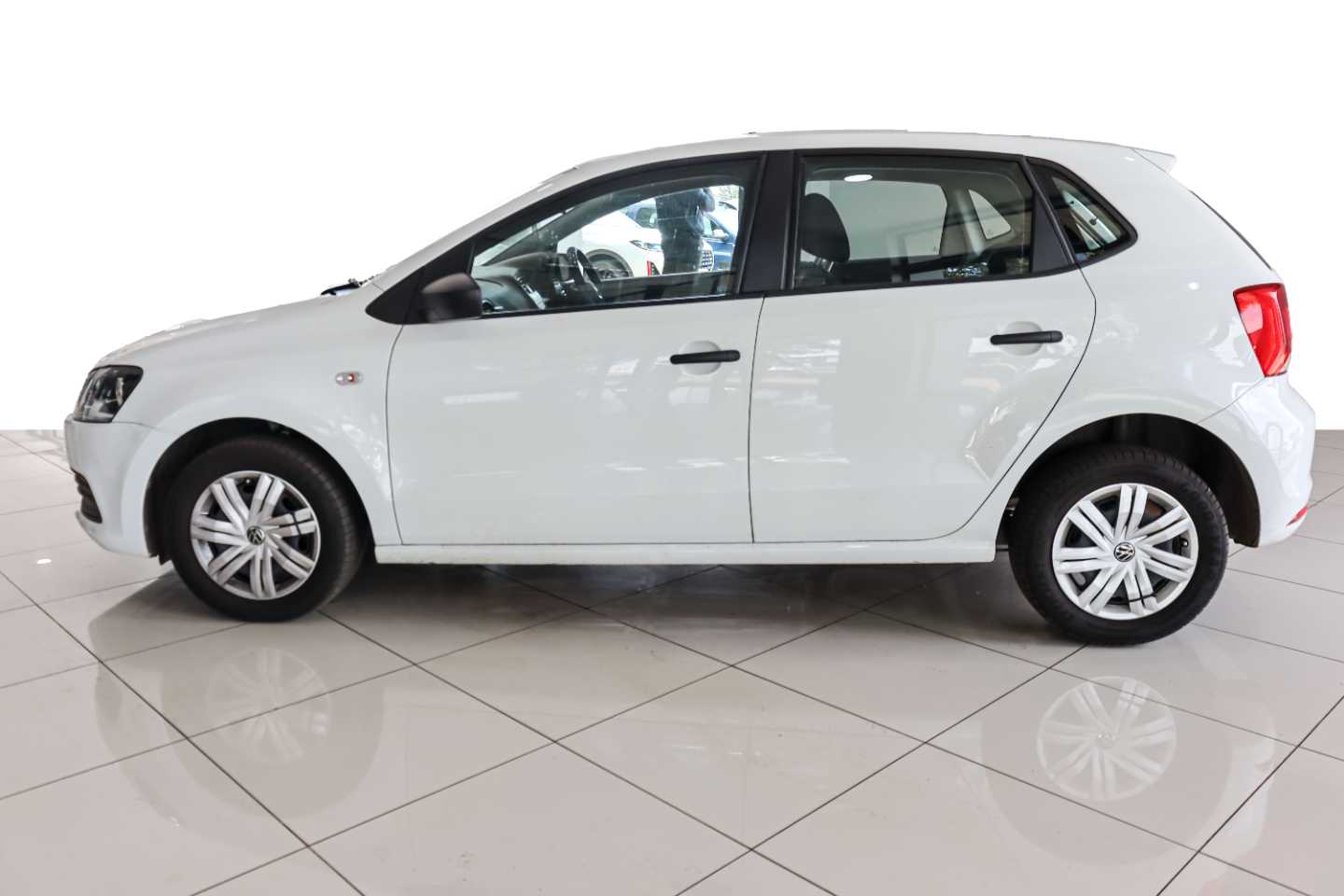 VOLKSWAGEN POLO VIVO 1.4 TRENDLINE (5DR) - 3 