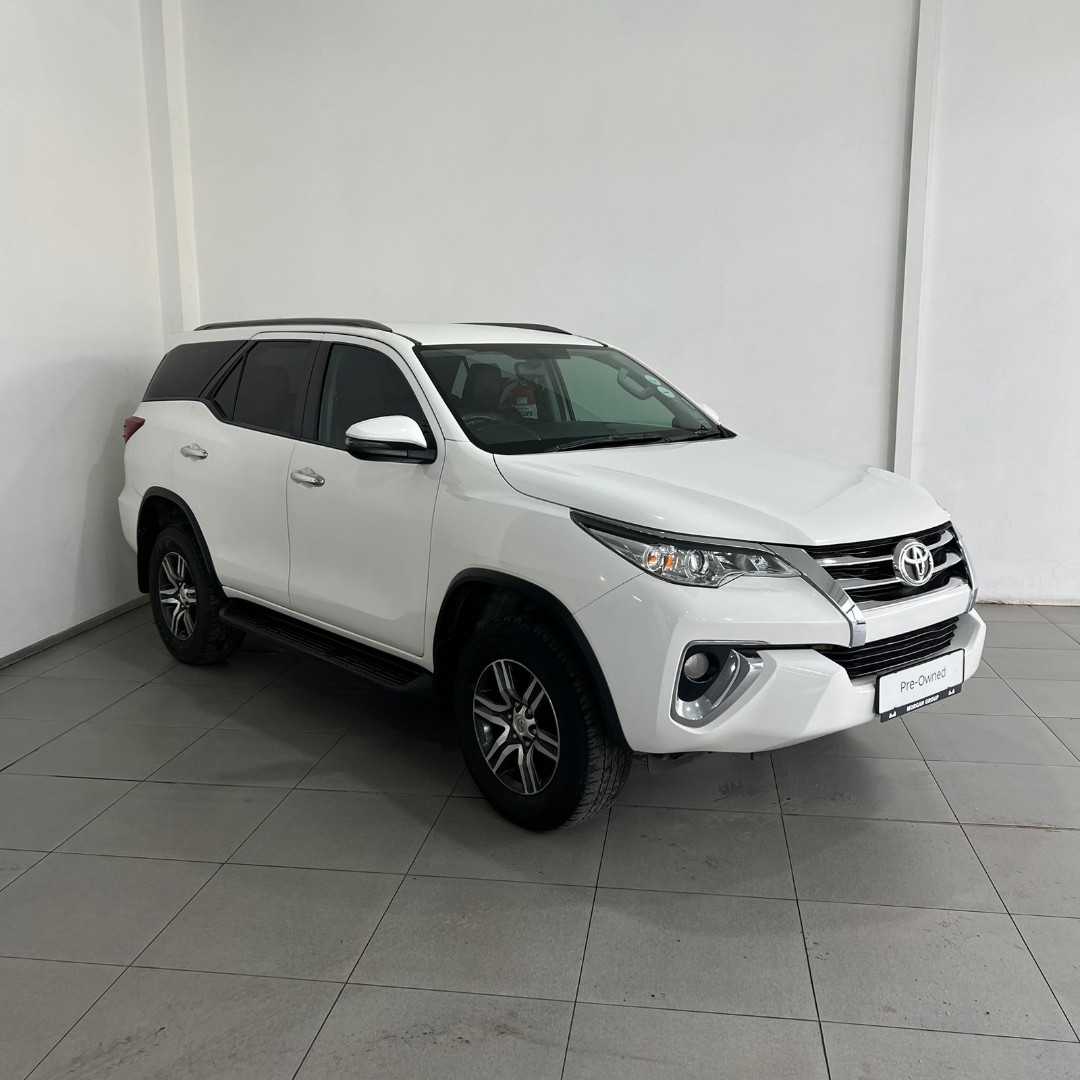 Toyota Fortuner IV 2.4 GD-6 Raised Body