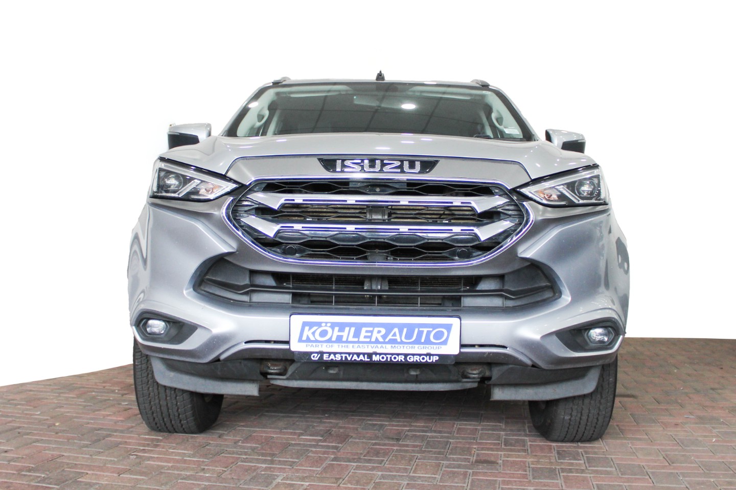 ISUZU MU-X 3.0D LS A/T - 1 