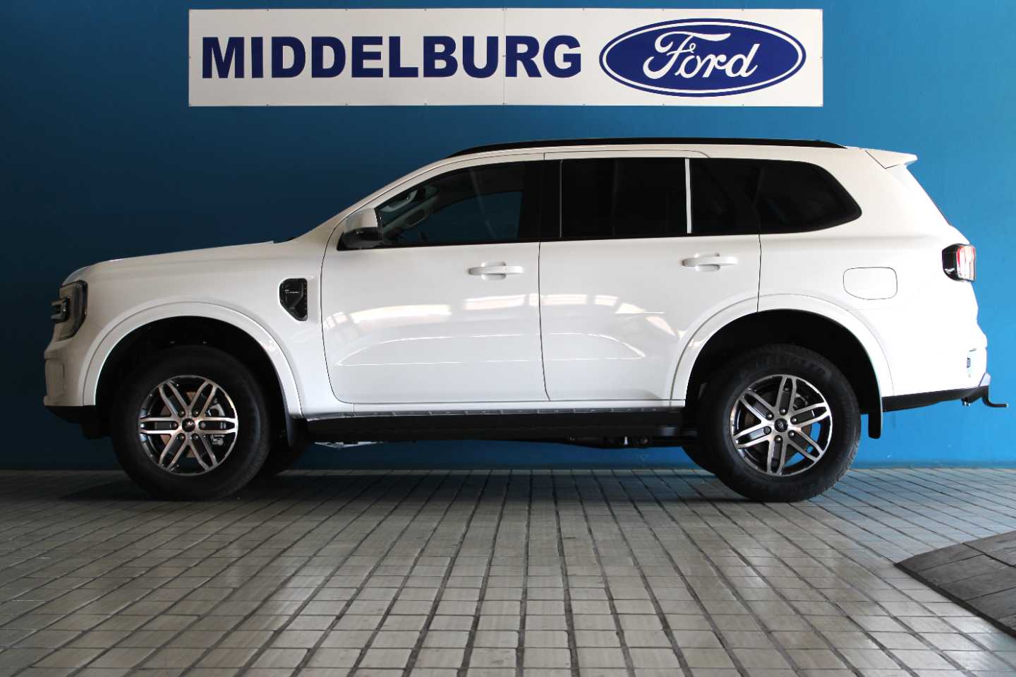 FORD EVEREST 2.0D BI-TURBO XLT A/T - 3 