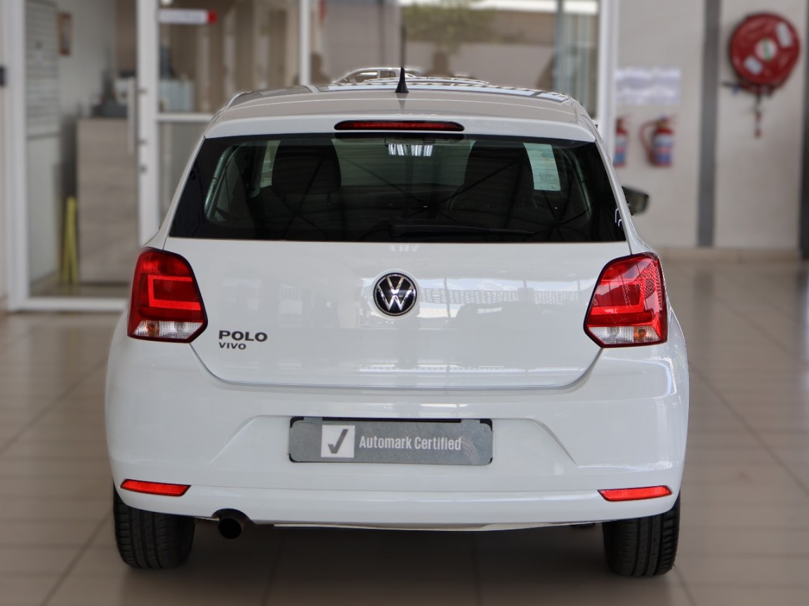 VOLKSWAGEN POLO VIVO 1.4 TRENDLINE (5DR) - 1 