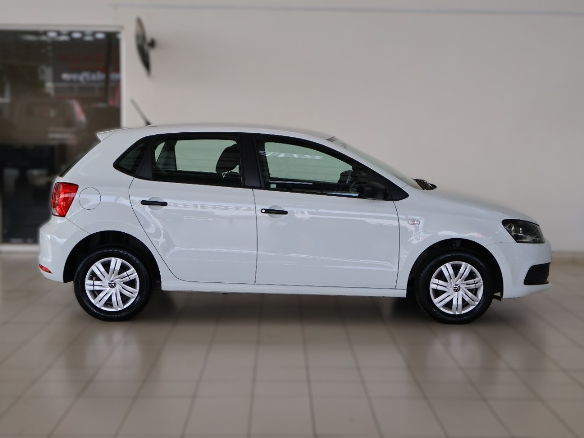 VOLKSWAGEN POLO VIVO 1.4 TRENDLINE (5DR) - 6 