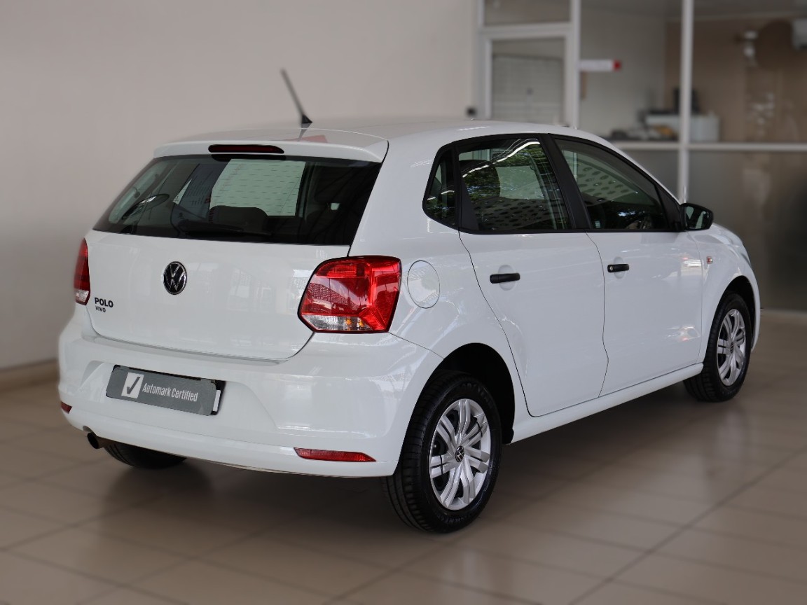 VOLKSWAGEN POLO VIVO 1.4 TRENDLINE (5DR) - 2 