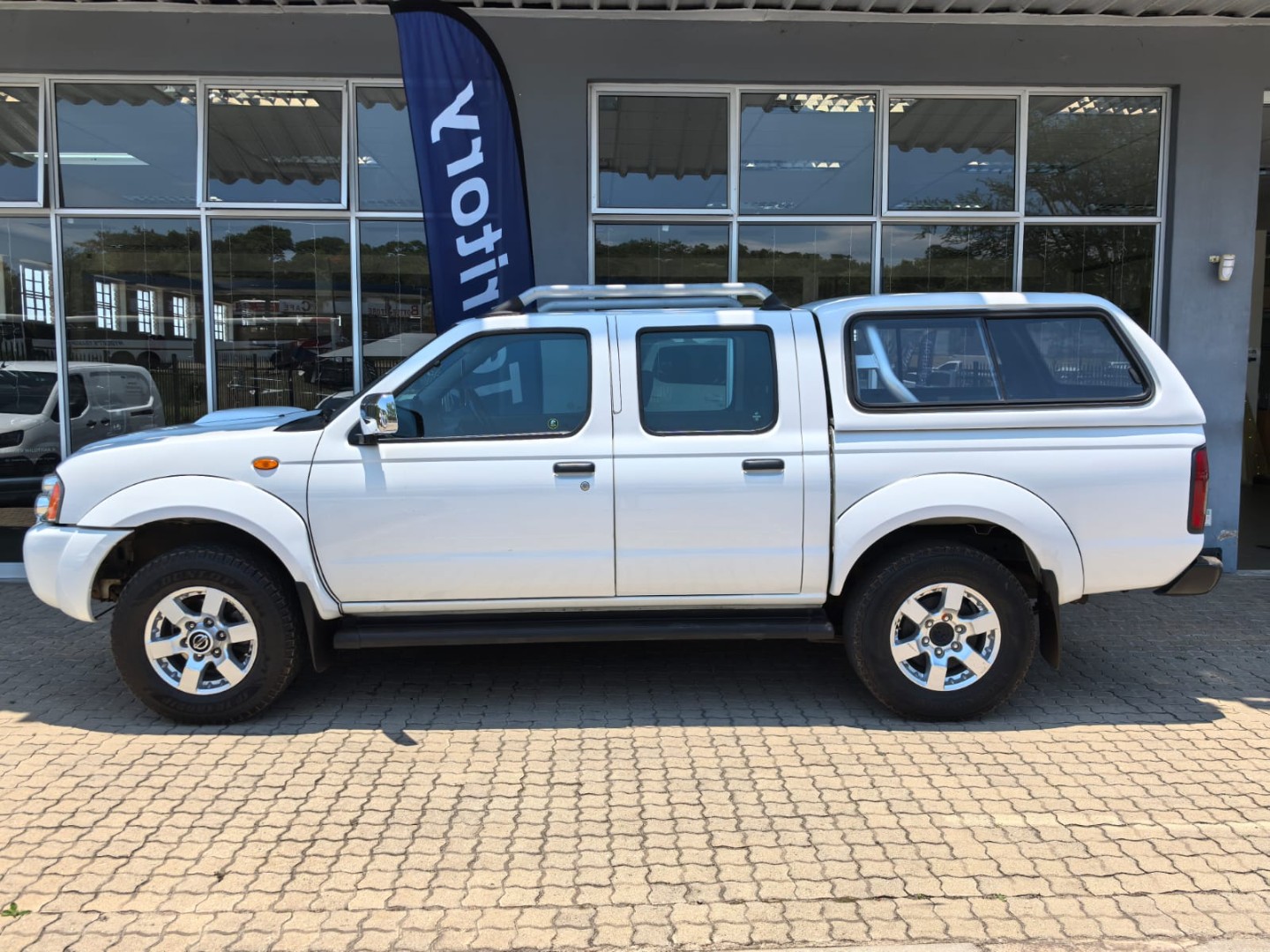 Nissan Hardbody NP300 2.5 TDi Hi-Rider Double Cab