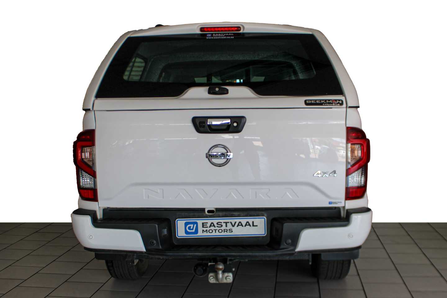 NISSAN NAVARA 2.5DDTI LE/LE PLUS 4X4 A/T D/C P/U - 3 