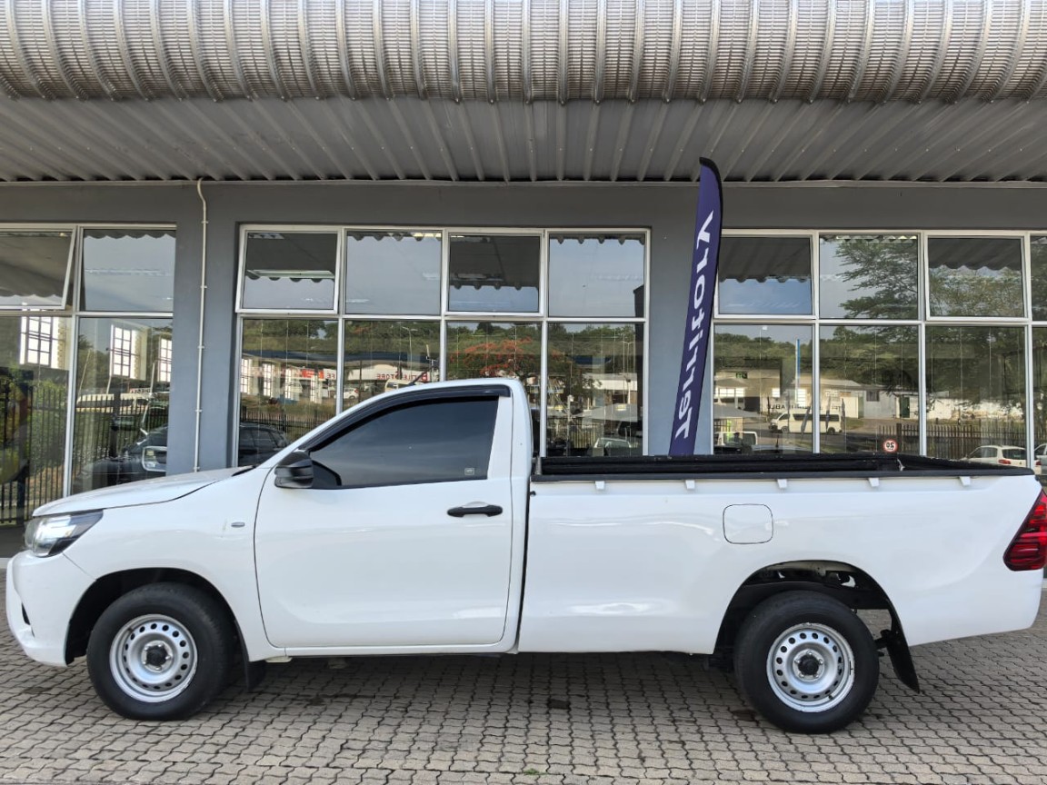 Toyota Hilux 2.0 VVTi Aircon Single Cab