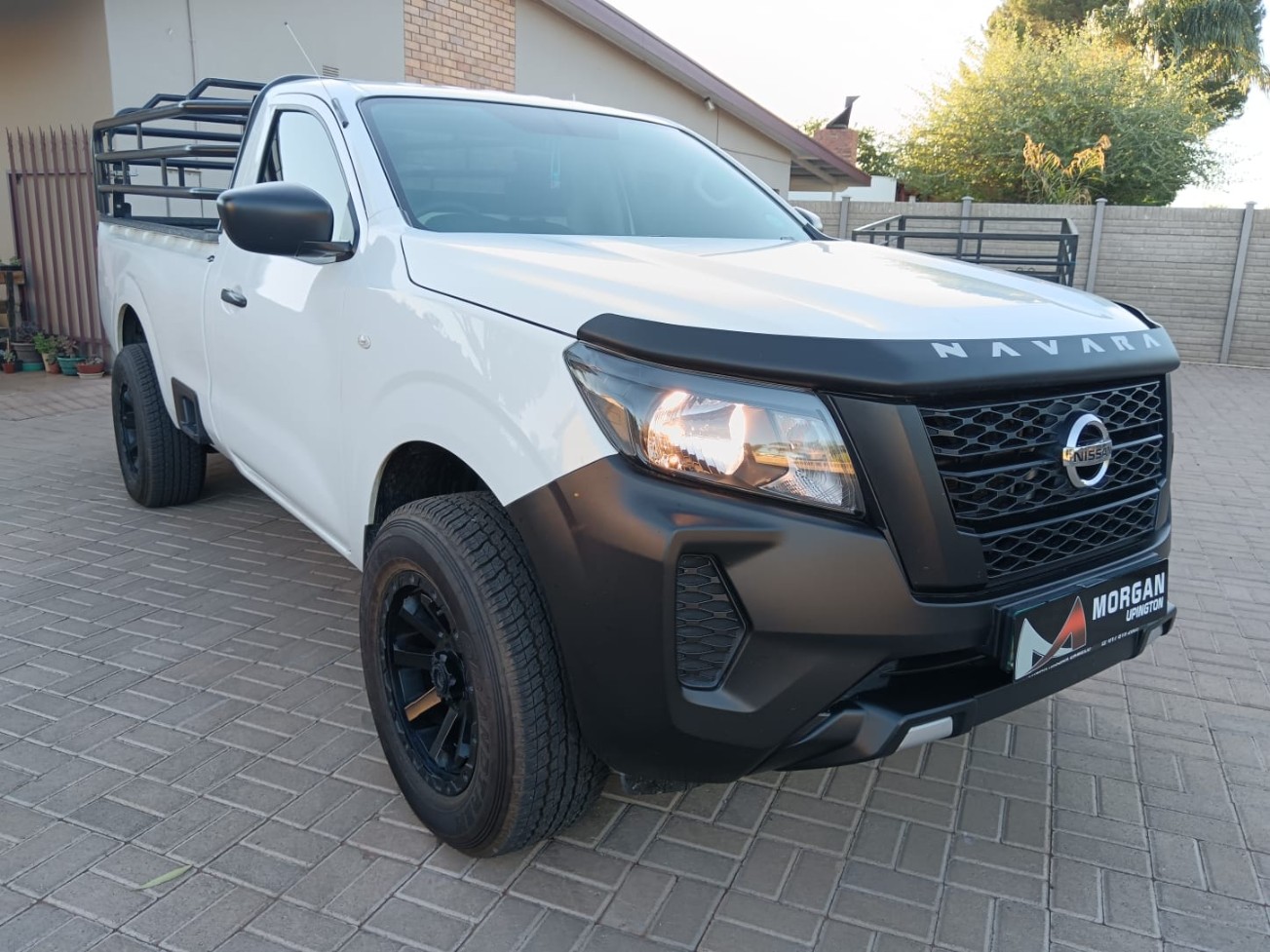 Nissan Navara 2.5 DDTi SE