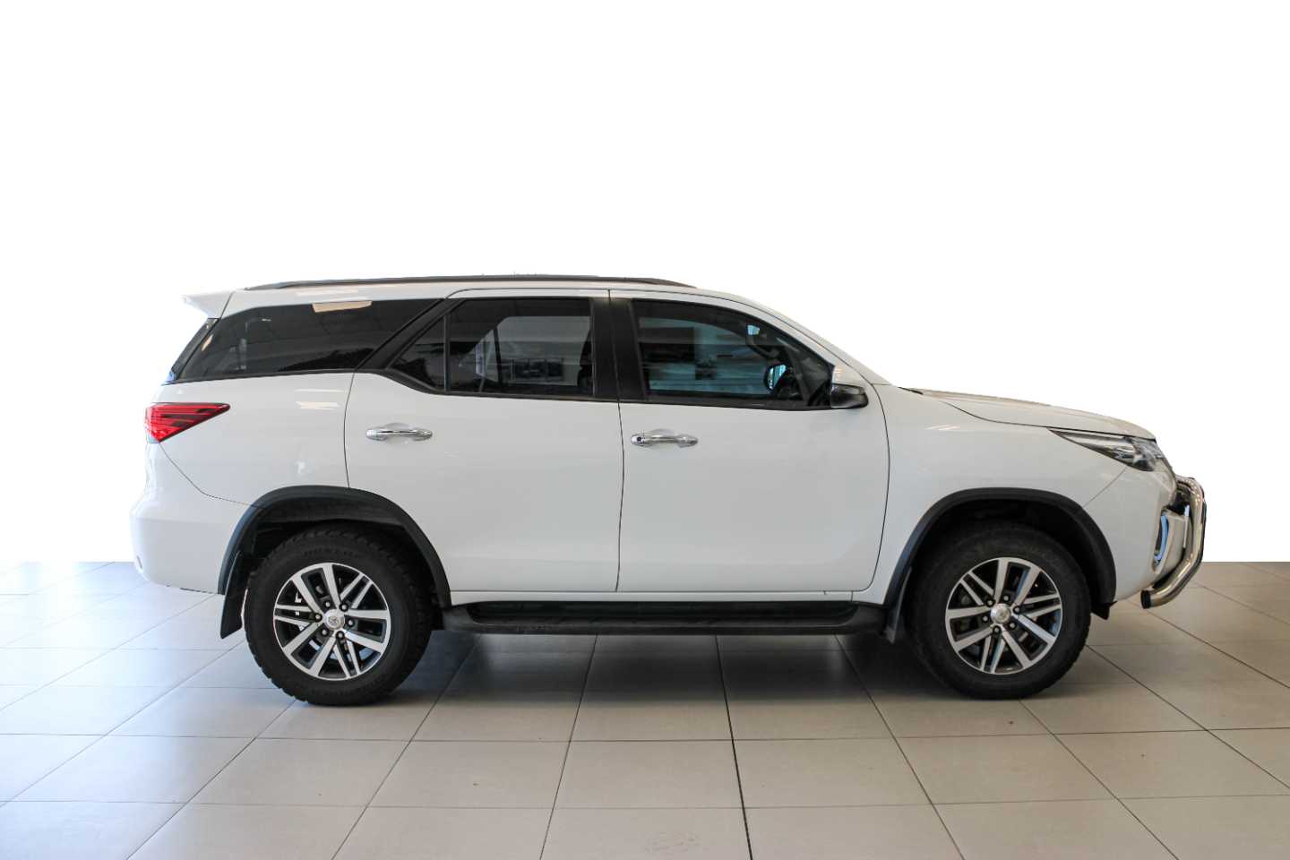 TOYOTA FORTUNER 2.8GD-6 4X4 EPIC A/T - 9 