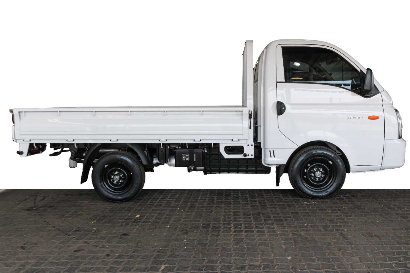 HYUNDAI H100 2.6D F/C D/S - 11 