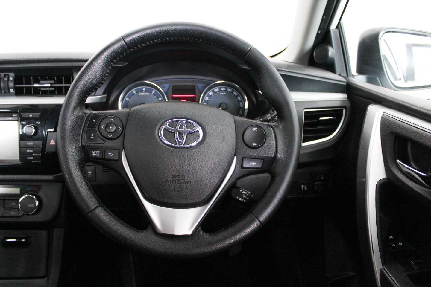 TOYOTA Corolla 1.8 EXCLUSIVE CVT - 15 