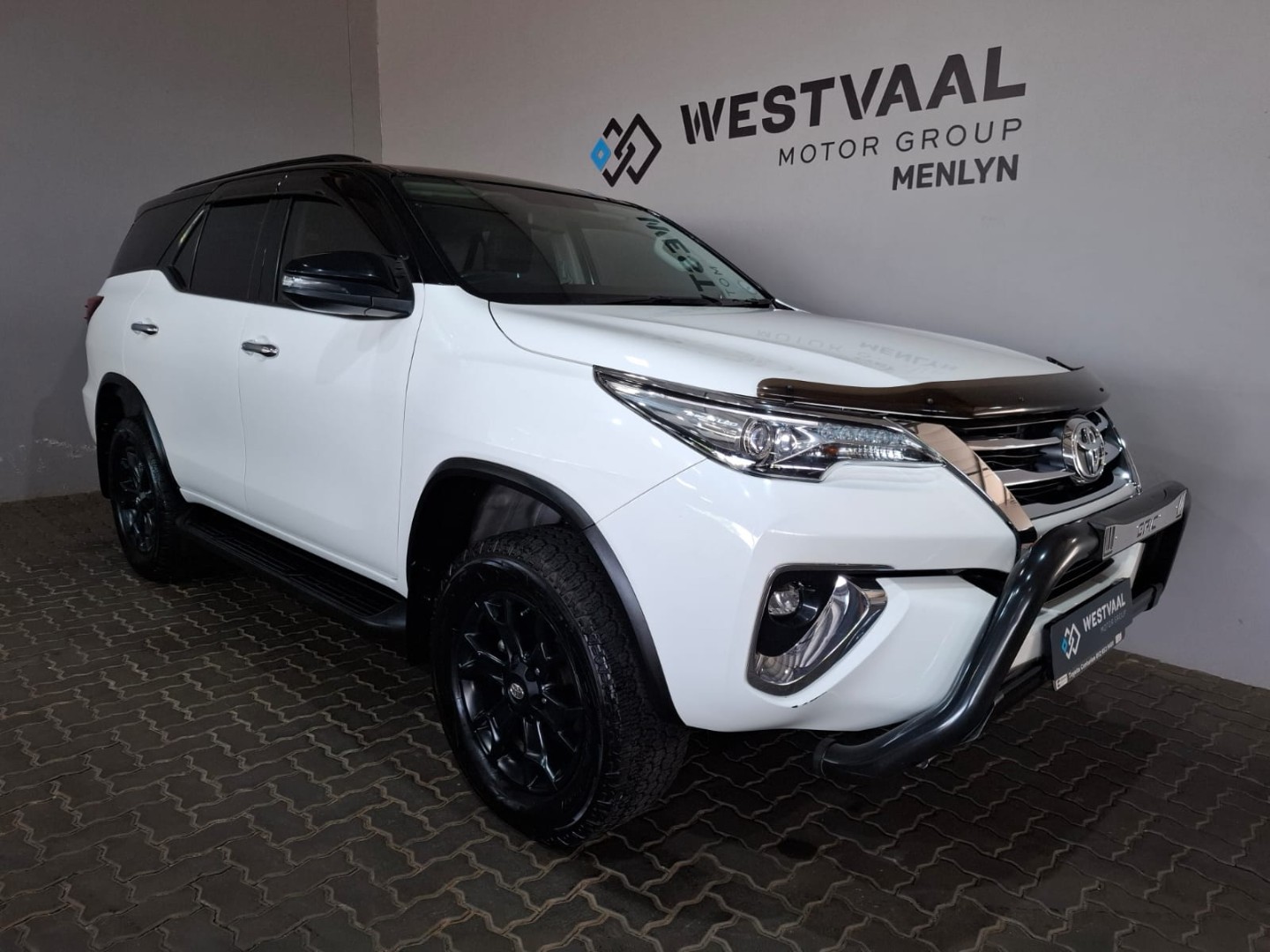 Toyota Fortuner V 2.8 GD-6 Epic Black Auto 4x4