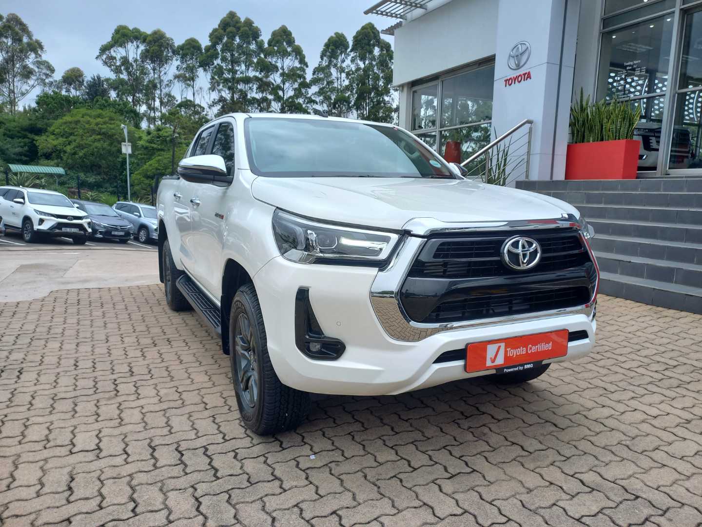 Toyota Hilux 2.8 GD-6 Raider Double Cab Auto 4x4