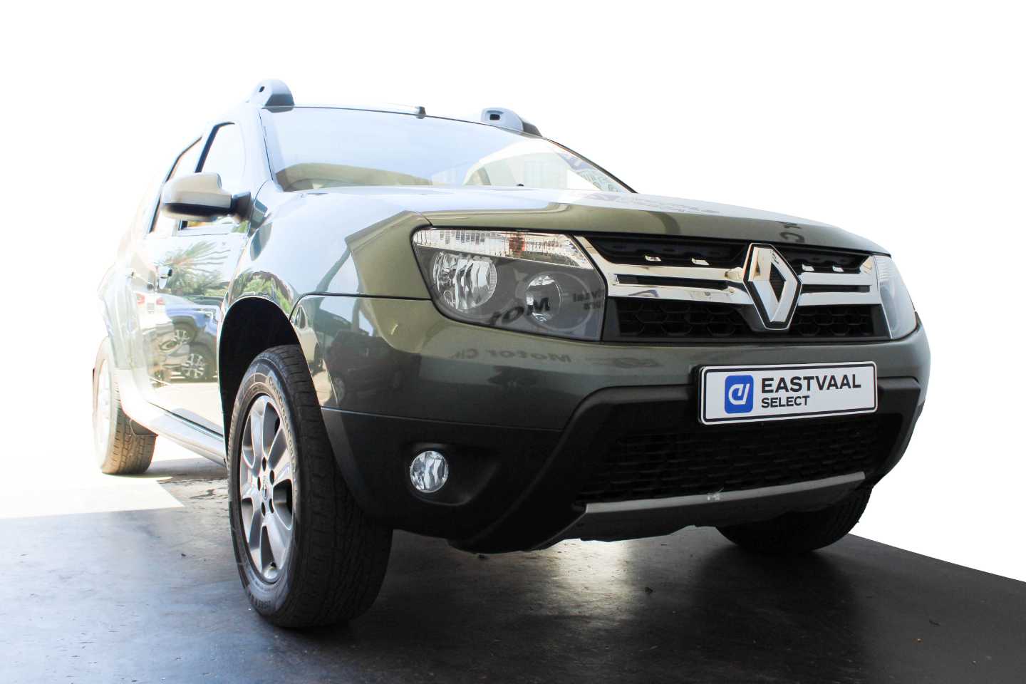 RENAULT DUSTER 1.5 dCI DYNAMIQUE 4X4 - Main Vehicle Image