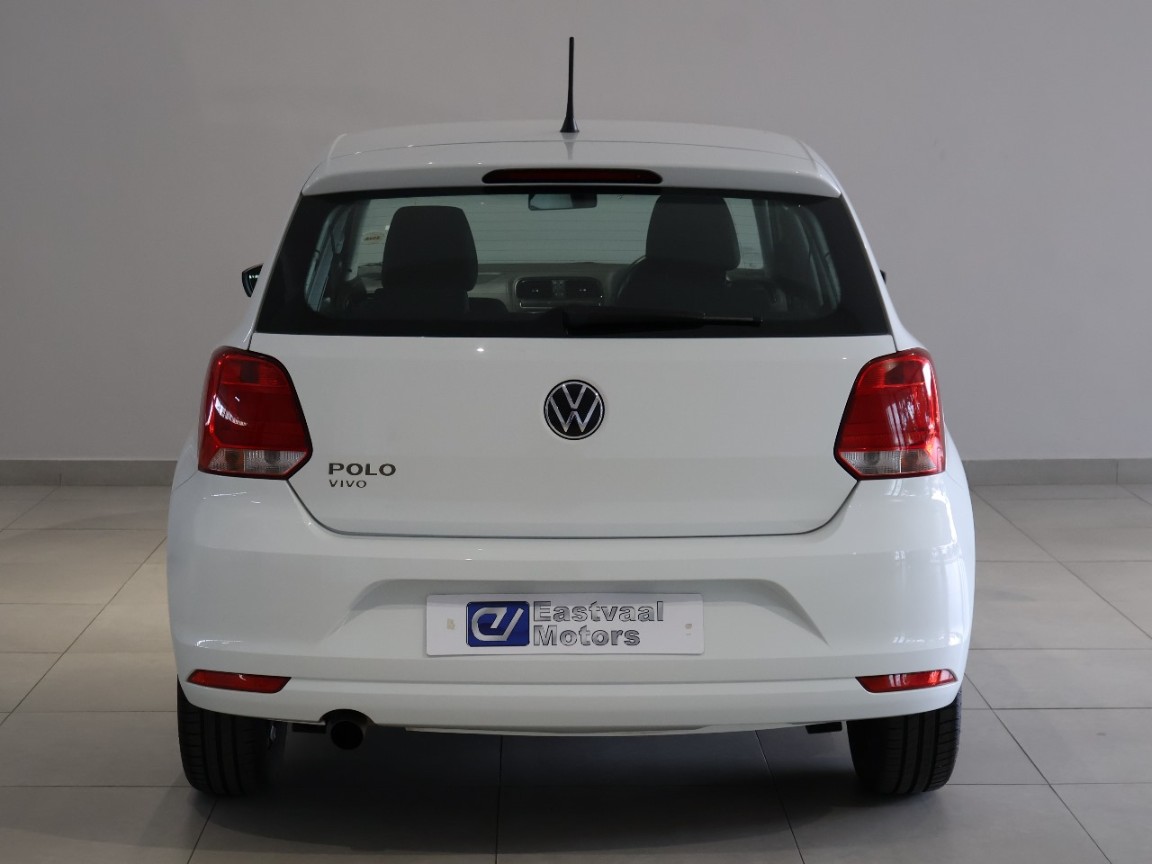 VOLKSWAGEN POLO VIVO 1.4 TRENDLINE (5DR) - 10 