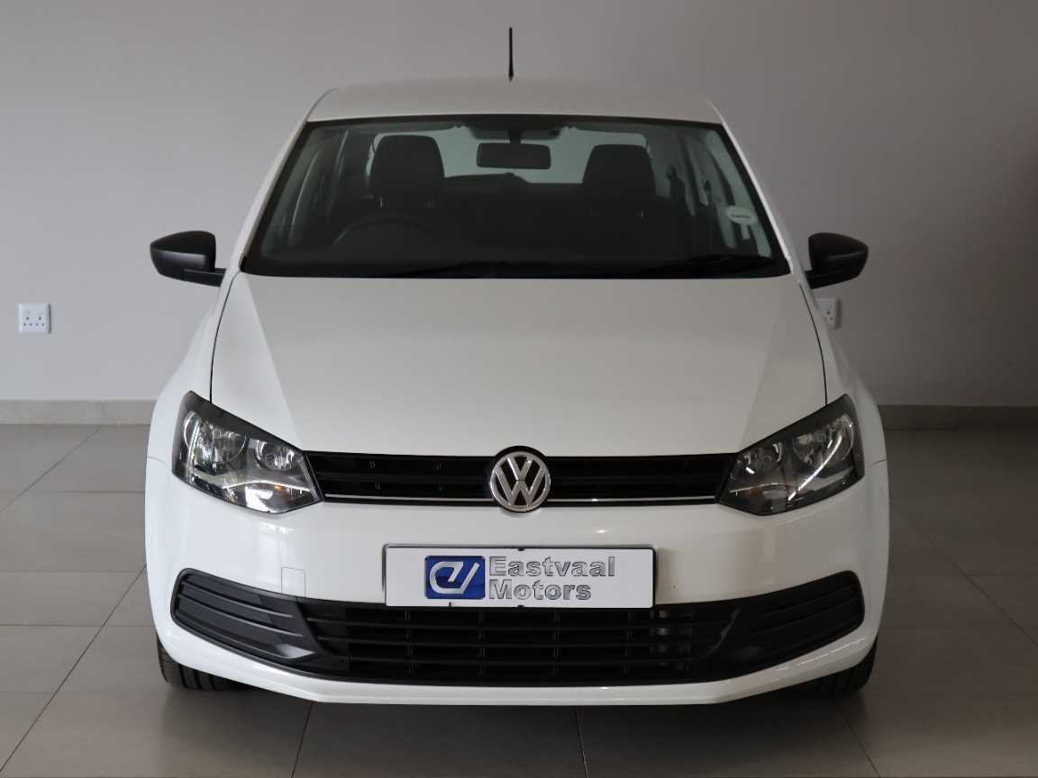 VOLKSWAGEN POLO VIVO 1.4 TRENDLINE (5DR) - 1 