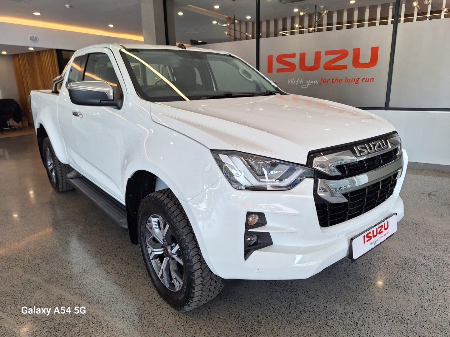 2025 ISUZU 3.0 DDI E/CAB HR LSE A/T  for sale - WV035|NEWISUZU|8711