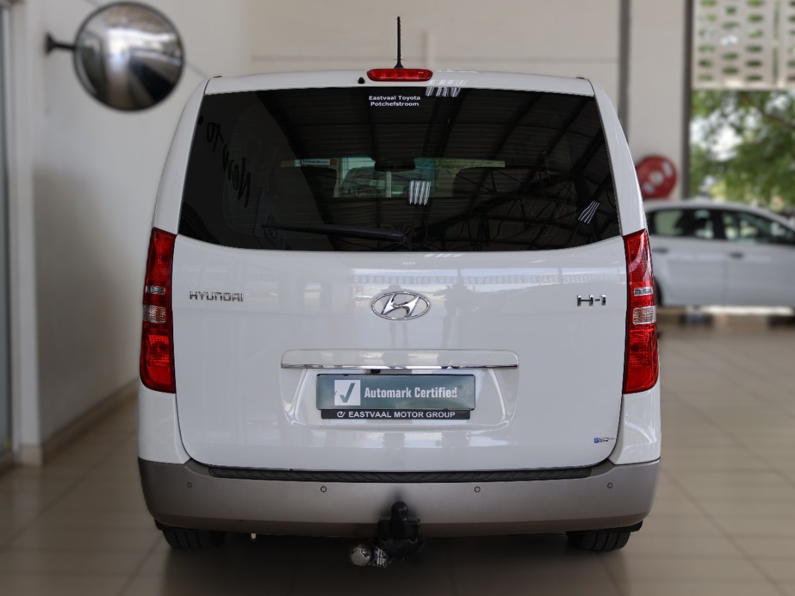 HYUNDAI H-1 2.5 CRDI A/T/ 2.5 ELITE A/T - 15 