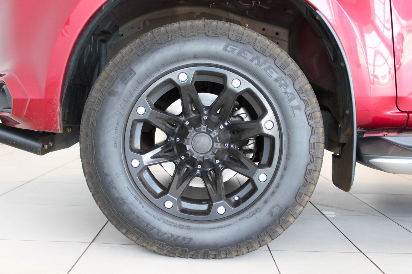 ISUZU MU-X 3.0D LS A/T - 11 