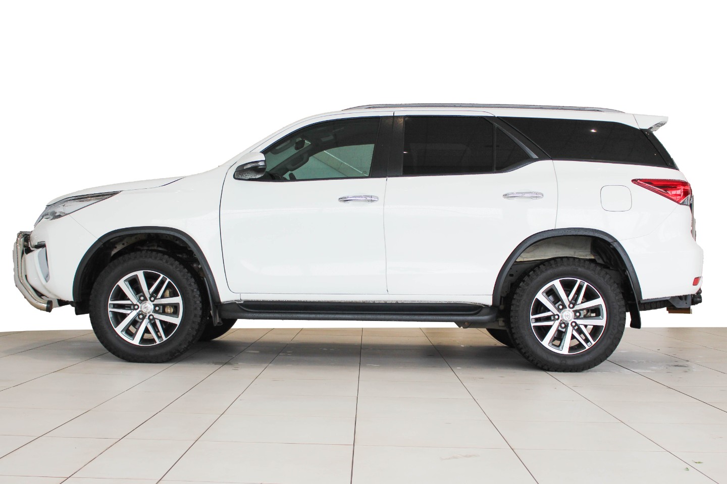 TOYOTA FORTUNER 2.8GD-6 EPIC A/T - 3 