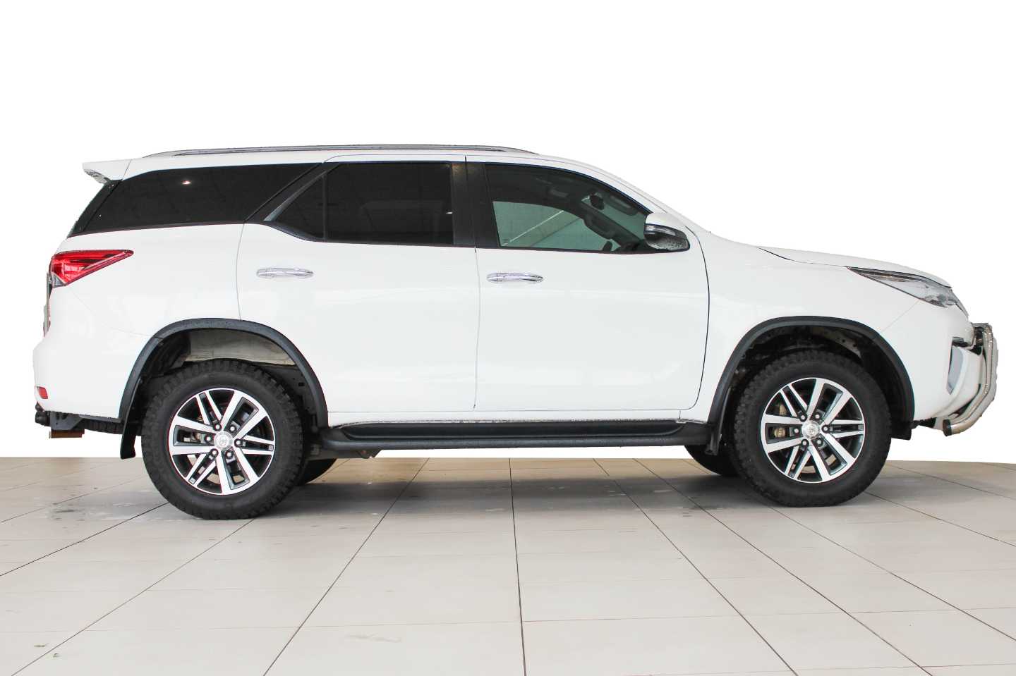 TOYOTA FORTUNER 2.8GD-6 EPIC A/T - 7 