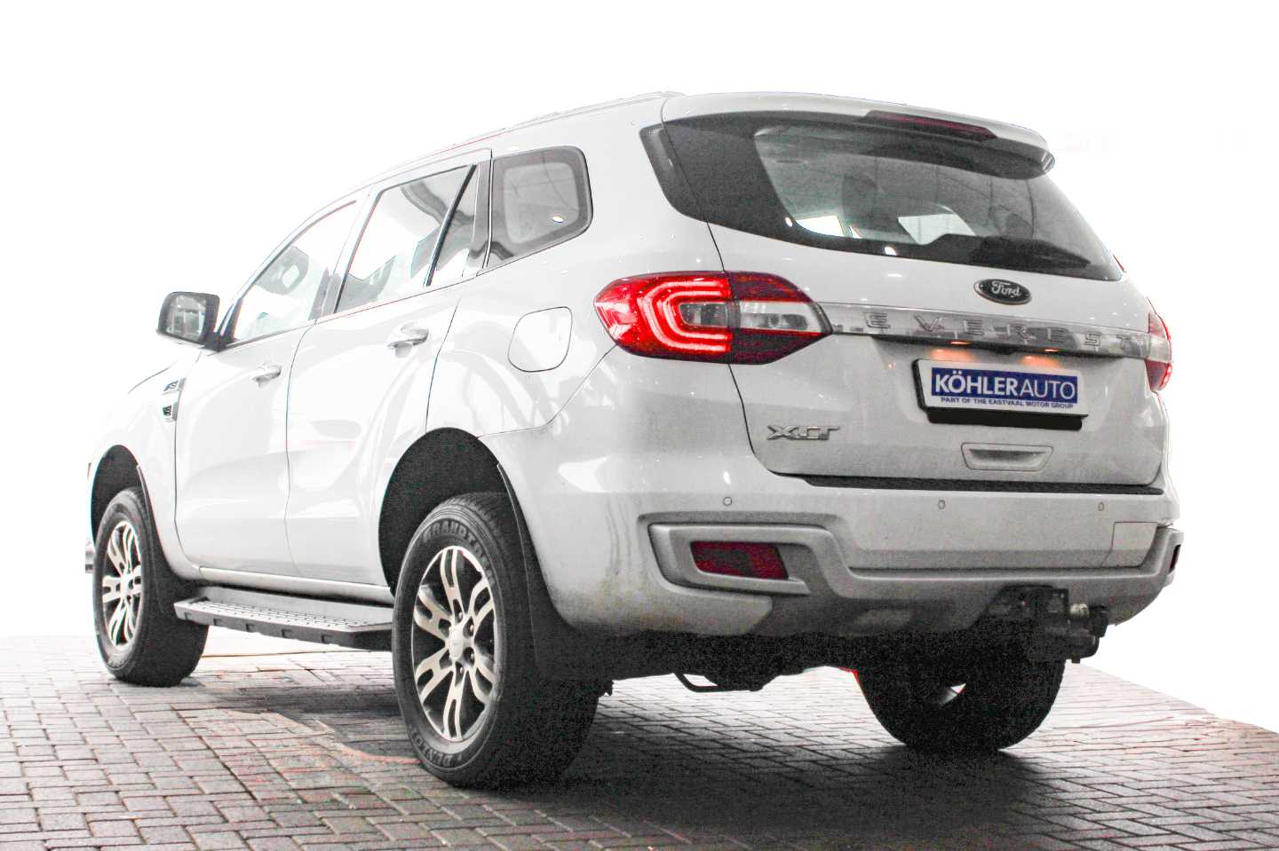 FORD EVEREST 3.2 TDCi  XLT A/T - 9 