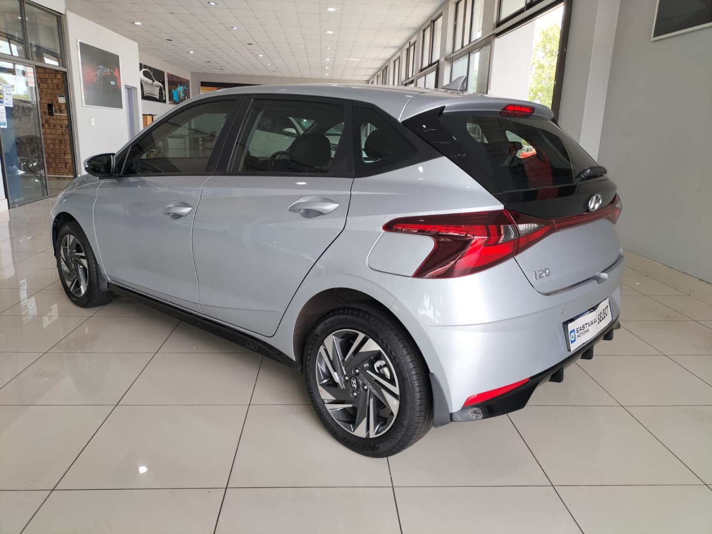 HYUNDAI i20 1.2 FLUID - 5 