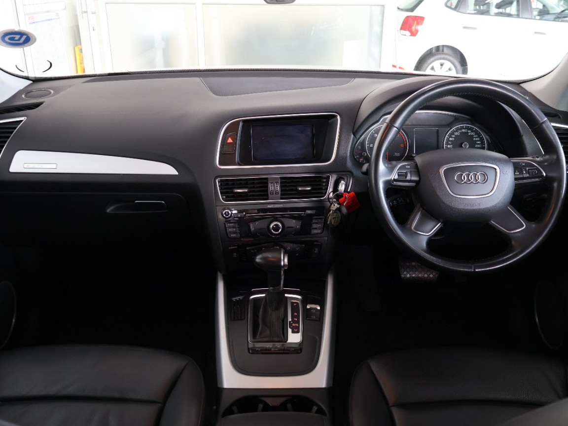 AUDI Q5 2.0 TDI QUATTRO STRONIC (40 TDI) - 14 