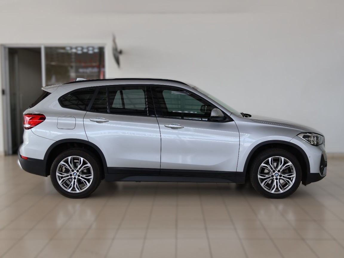 BMW X1 SDRIVE18I M SPORT A/T (F48) - 1 