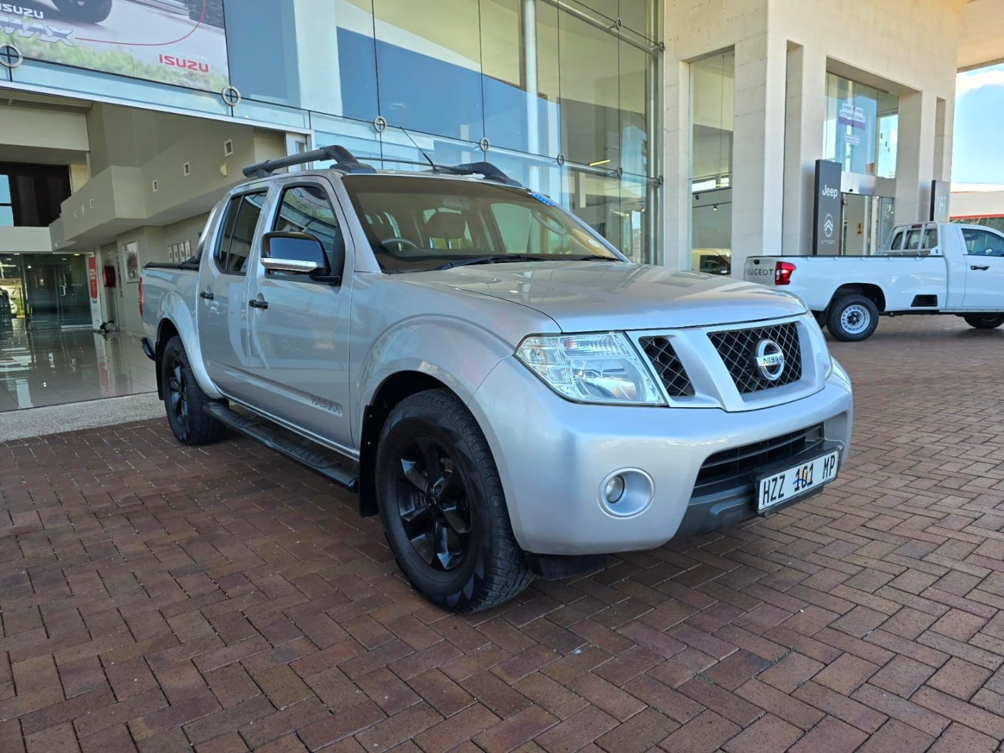 Nissan Navara 2.5 dCi Double Cab LE