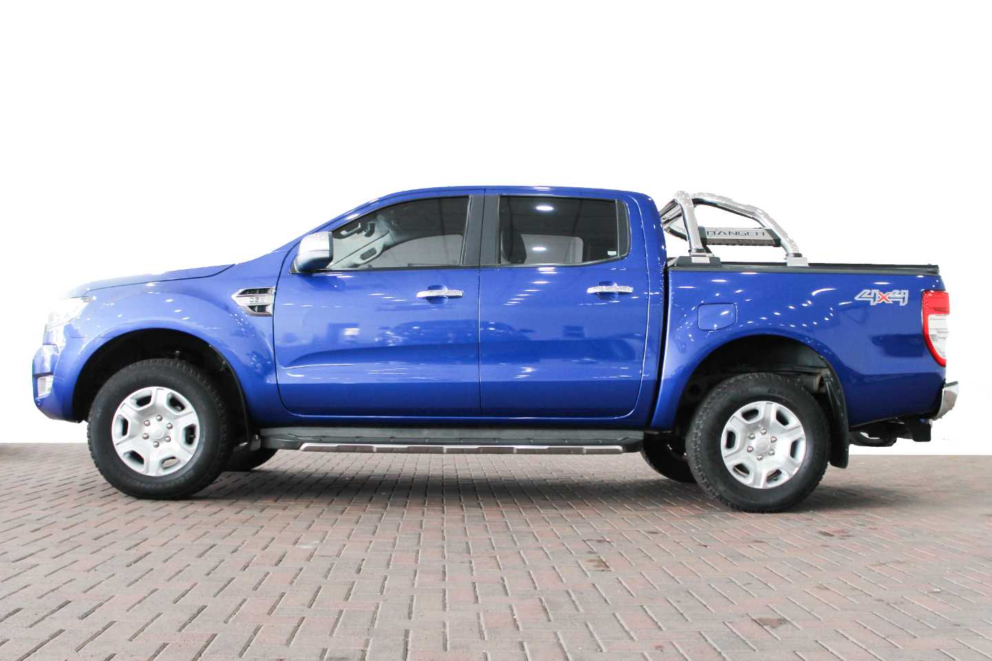 FORD RANGER 3.2TDCi XLT 4X4 A/T P/U D/C - 3 