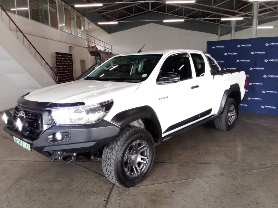 Toyota Hilux 2.4 GD 6 RB SRX P/U Extended Cab