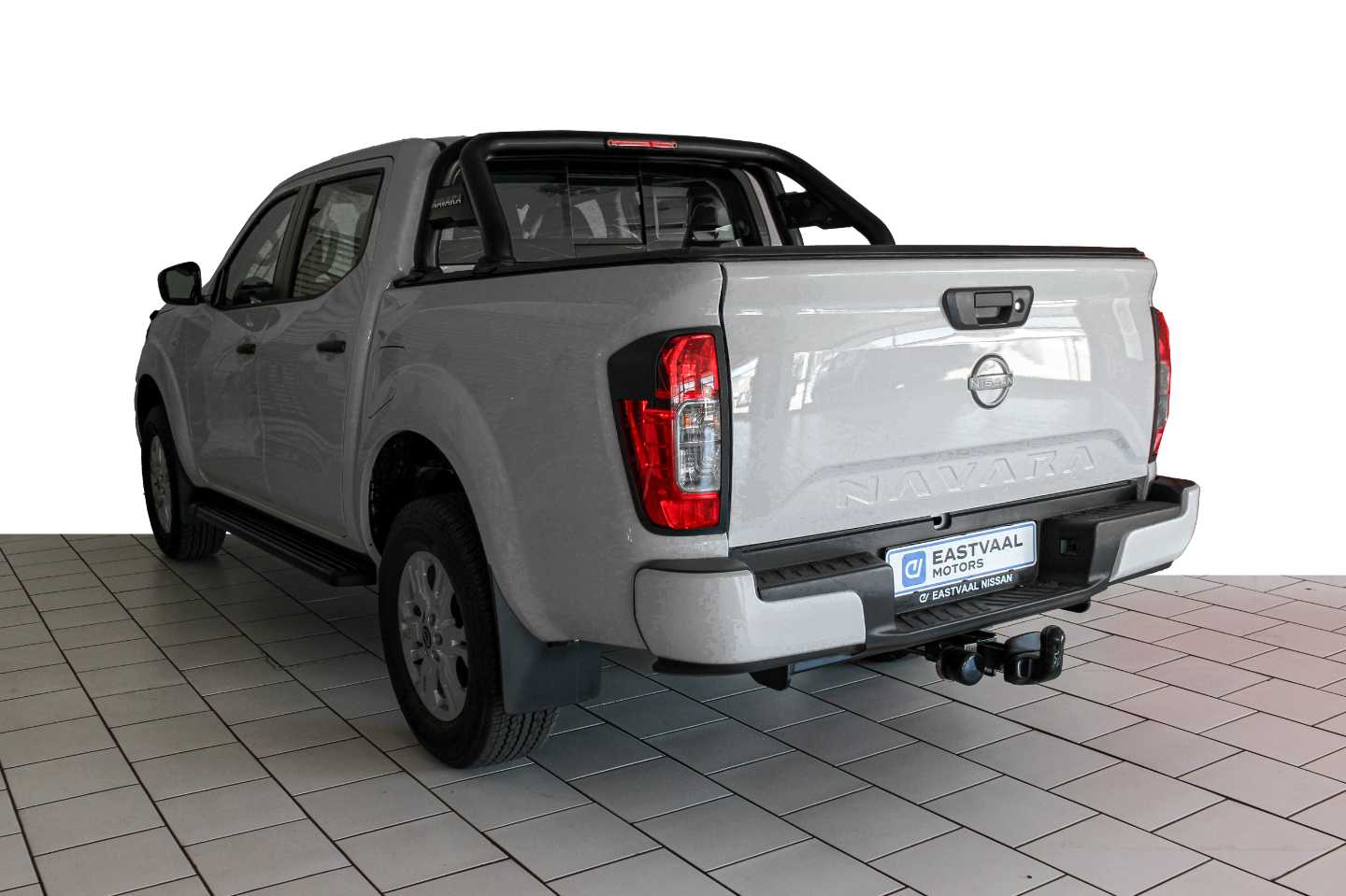 NISSAN NAVARA 2.5DDTI SE PLUS A/T D/C P/U - 4 