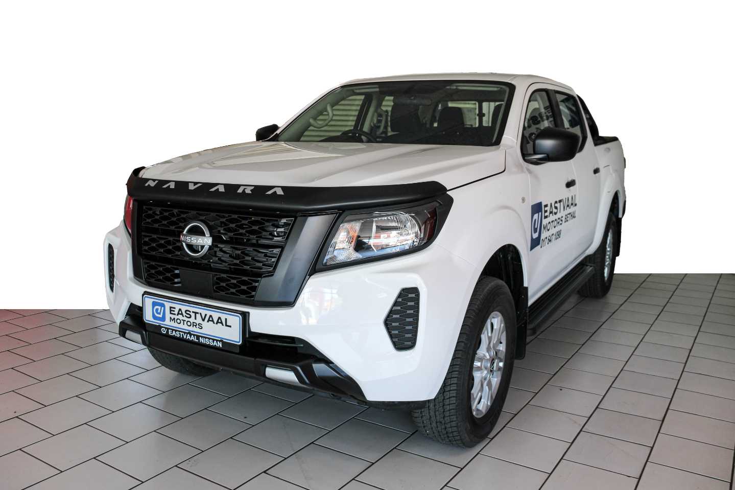 NISSAN NAVARA 2.5DDTI SE PLUS A/T D/C P/U - 2 