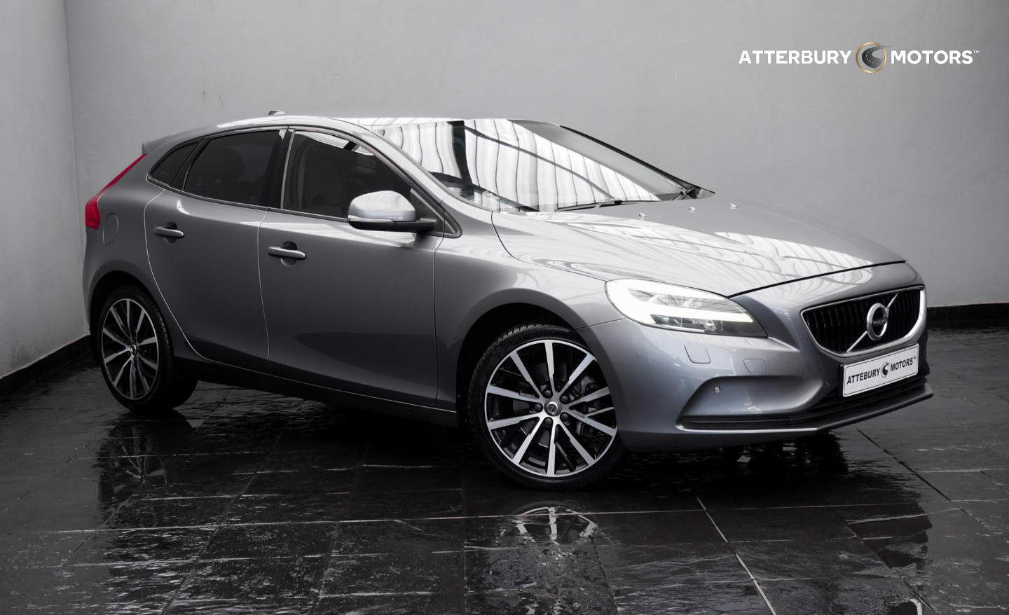 Volvo V40 T3 Momentum Geartronic