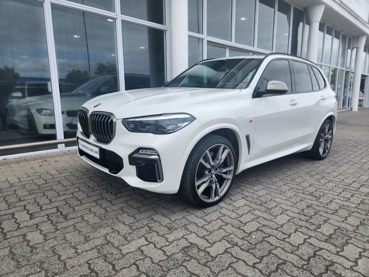 BMW X5 (G05) M50i