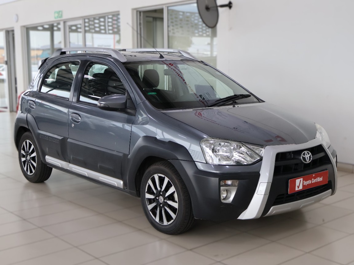 Toyota Etios Cross 1.5 Xs Hatch