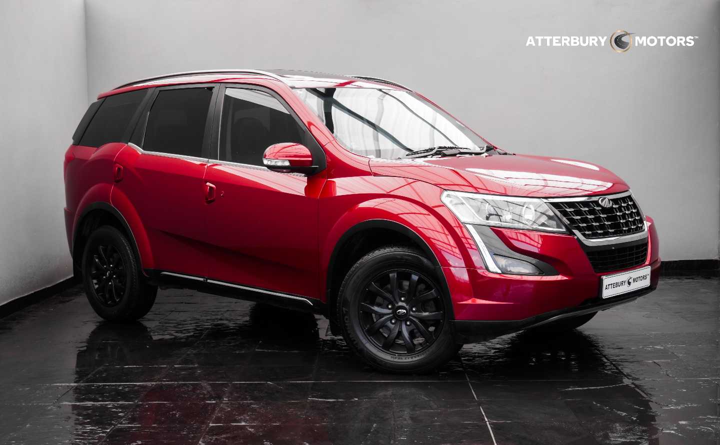 Mahindra XUV 500 2.2D (W10) mHawk 7 Seater Auto