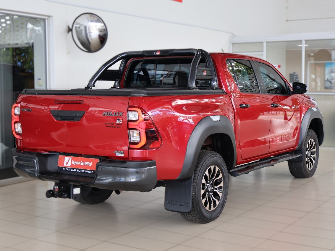 TOYOTA HILUX 2.8 GD-6 GR-S 4X4 A/T P/U D/C - 10 